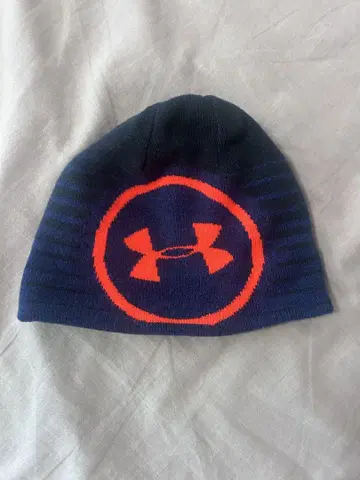 Under Armour 니트 모자 네이비/오렌지