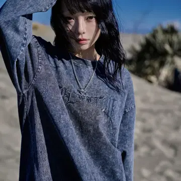 [ REFLEM ] 윙 크로스 프린트 / 롱 슬리브 티셔츠