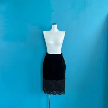 1115 Rene 블랙 벨벳 레이스 도킹 스커트 벨로아