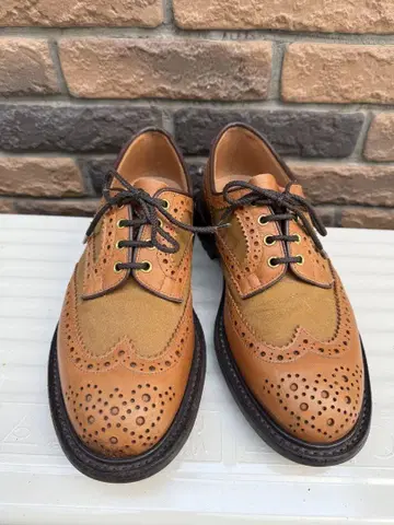 Tricker's 윙팁 브라운 8.5
