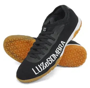 Luz e Sombra 블랙 축구화