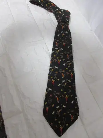 Salvatore Ferragamo 동물과 서커스 문양의 블랙 넥타이