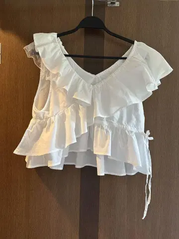 Eimee Law 프릴 화이트 상의 사이즈 38