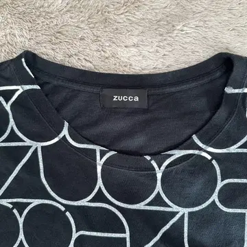 zucca 오버사이즈 티셔츠 블랙 기하학 패턴