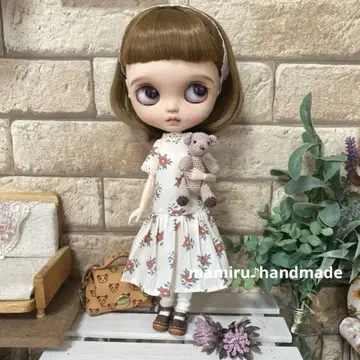 네오 브라이스 아웃핏 cute한 반팔 귀여운 꽃무늬의 내추럴 원피스