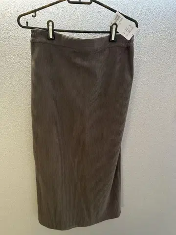 유나이티드 애로우즈 타이트 스커트