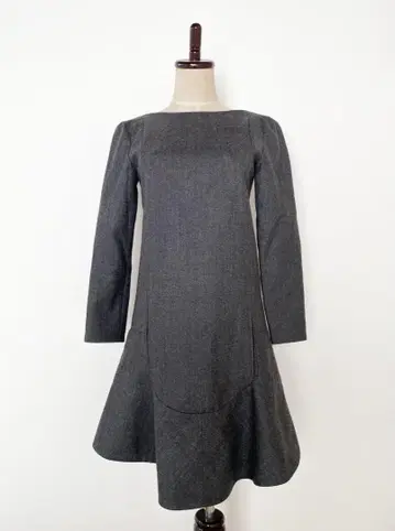 [CARVEN 칼벤] 차콜 그레이 플레어 실루엣 원피스
