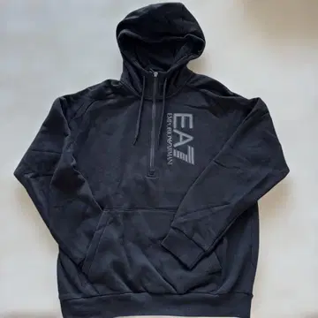 EA7 Emporio Armani 블랙 후드티