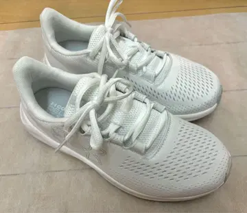 Under Armour 러닝화 화이트 24.5cm