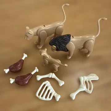 Playmobil 사자 가족 (뼈 고기, 뼈 포함)