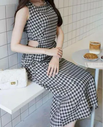 POMME d'amour charm side ribbon onepiece