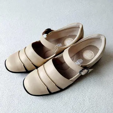 팬지 쿨 스텝 슈즈 샌들 베이지 24.0cm EEE