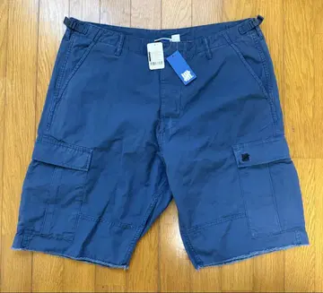 새상품 undefeated 팬츠 xl