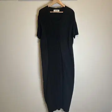 ZUCCa 주카 일본제 레이스 절개 원피스 블랙 M 사이즈