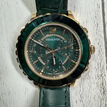 SWAROVSKI Octea lux chrono 그린