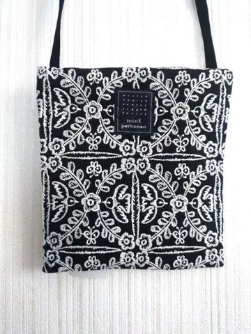 미나 페르호넨 pocket bag felice 블랙 새상품 미사용