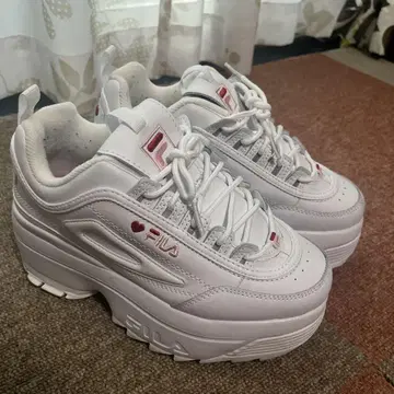 FILA 휠라 24cm 디스럽터2 웨지 하트 통굽 스니커즈 신발