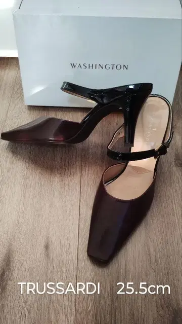TRUSSARDI 다크 브라운/블랙 투톤 뮬 25.5cm