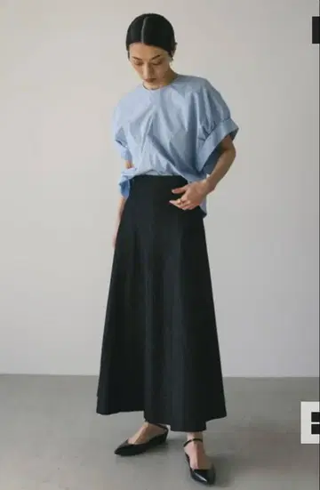 스타일미 스타미키 패널 라인 데님 플레어 스커트