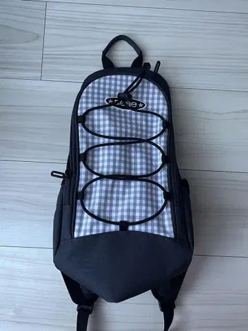 즉시 배송 컨디션 최상 aeae MINI BACKPACK (GREY)