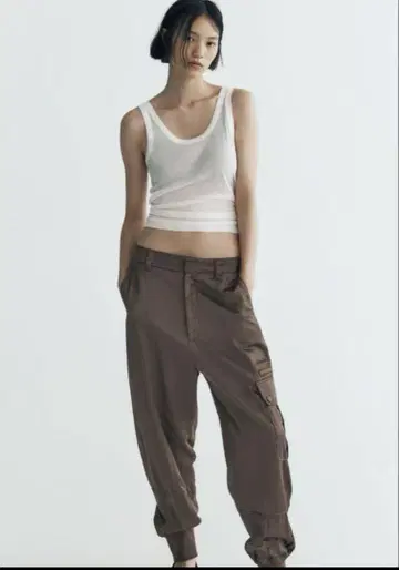 [ 새상품 미사용 ] ZARA 새틴 카고 팬츠 XS 완판템 조거 팬츠