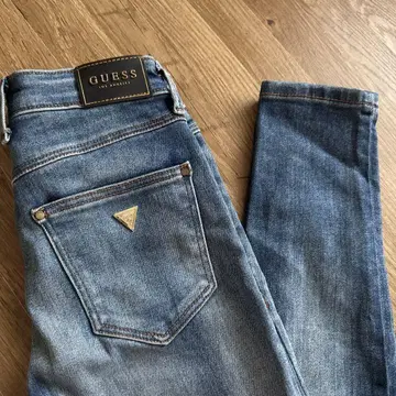GUESS 1981 스키니 청바지 블루