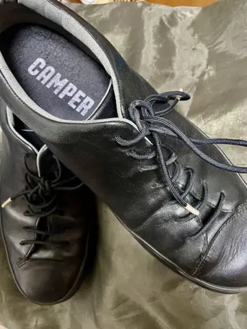 CAMPER (캠퍼) 스페인 블랙 가죽 스니커즈