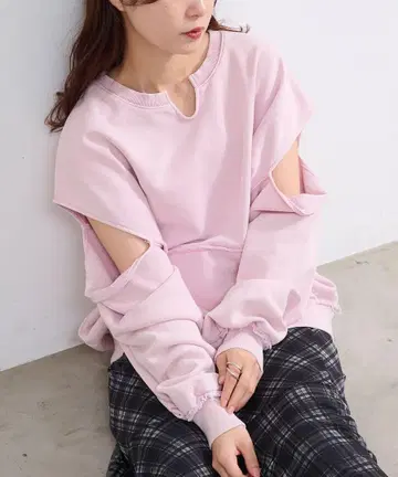 [ kastane ] 컷 아웃 BIG 맨투맨 핑크