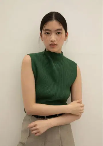 ohotoro Ribbed High Neck Knit