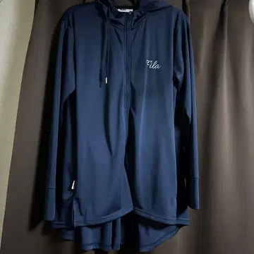 Fila 후드 부착 네이비 후드티
