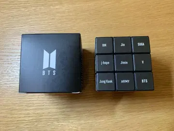 BTS 공식 굿즈 루빅스 큐브