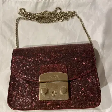 FURLA 메트로폴리스
