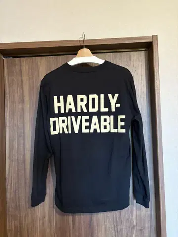 HARDLY DRIVEABLE 하들리 드라이버블