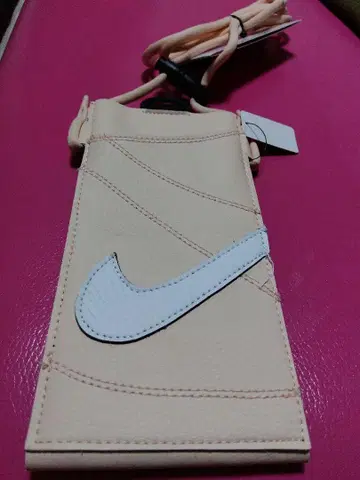 NIKE 스마트폰 숄더 케이스