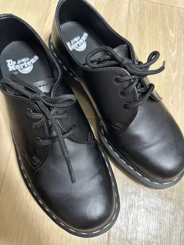 Dr. Martens 블랙 워크 부츠