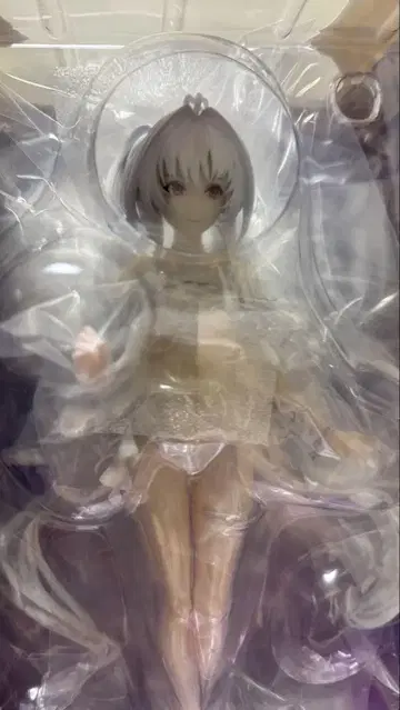 Fate/Grand Order 레이디 아발론 1/7 스케일 피규어