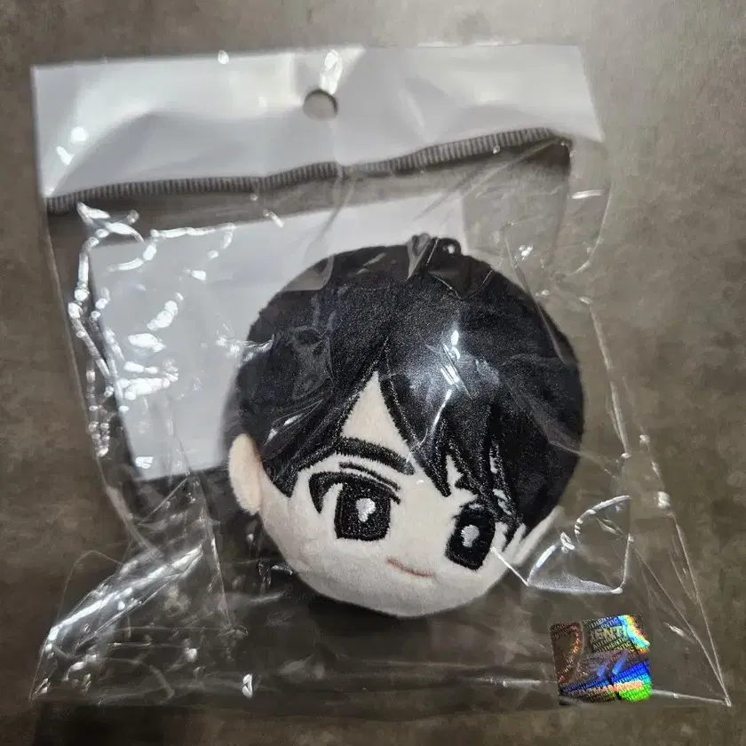 T1 GUMAYUSI グマユシ ぬいぐるみ トレカ付き Sealed] T1 Gumayusi Head Doll on Bunjang Global Site.
