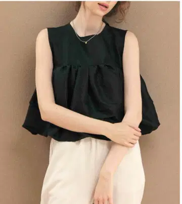 도노반 pufe 샤이니 플레어 슬리브리스 블랙 검정