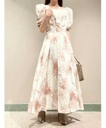 시착만 한 상품 택 포함 SNIDEL 스나이델 코르셋 디테일 원피스 1