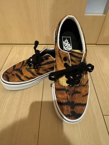 새상품급 VANS Era 'Year Of The Tiger' 24.5cm