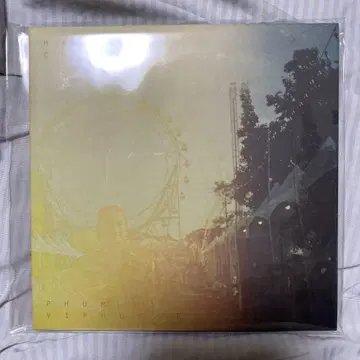 PHUM V PHUIRIT MAN CHILD SIGNED