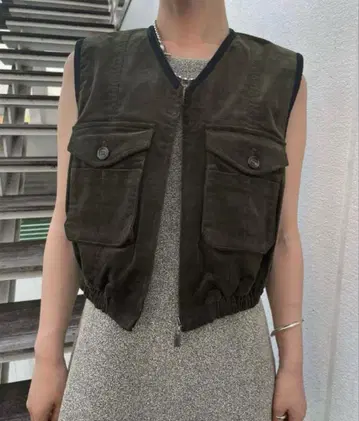 MIRITARY CORDUROY VEST