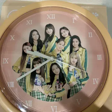 NiziU 로손 1번 복권 시계