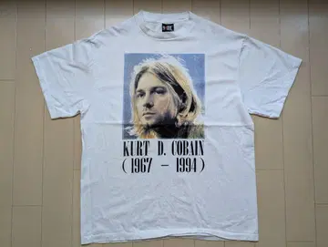 Kurt D. Cobain Nirvana 너바나 코번 티셔츠