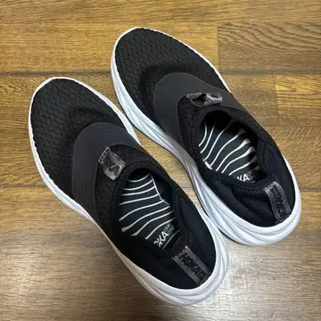 HOKA ONE ONE 슬립온 25cm