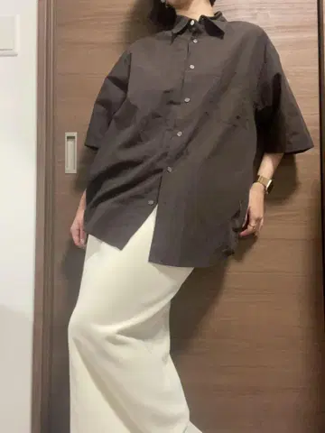 브라운 반팔 오버사이즈 셔츠