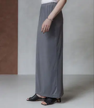 crewre 스트레치 벨로아 스트레이트 스커트