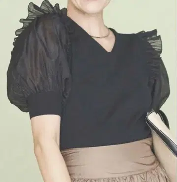 셀포드 시어 슬리브 니트 풀오버