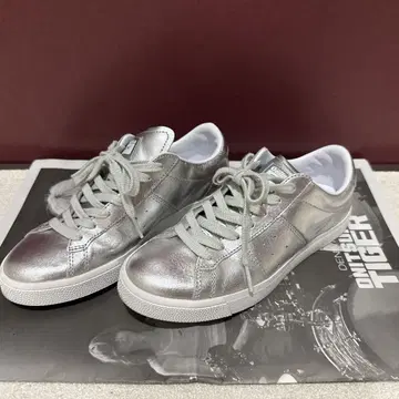 오니츠카타이거 여성용 스니커즈 23cm