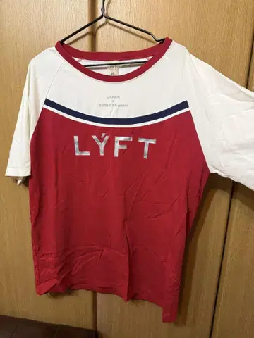 LYFT 로고 래글런 티셔츠 빨강/흰색